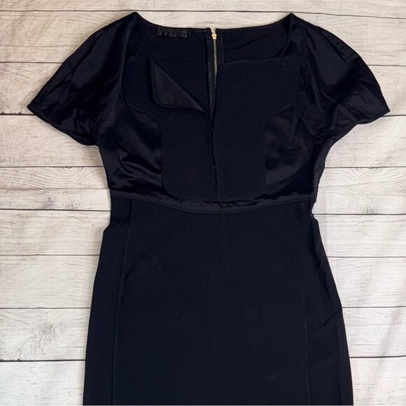 Narciso Rodriguez Black V-Neck Mini Sheath Dress Short Sleeves Size Small - Picture 5 of 8